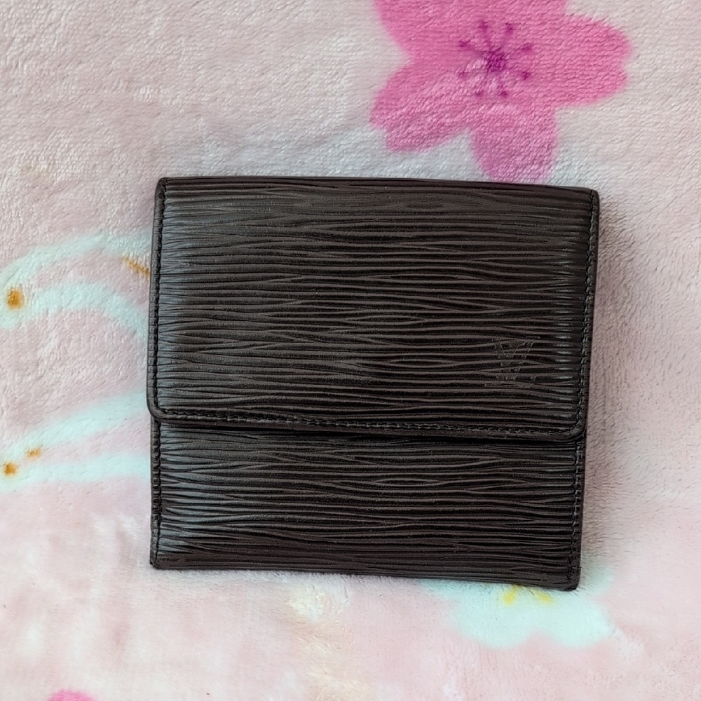 Louis Vuitton Epi Louise Tri Fold Wallet - Picture 2 of 12